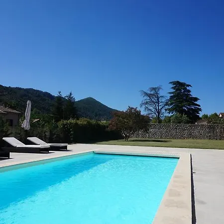 招待所 Domaine Les Buis *